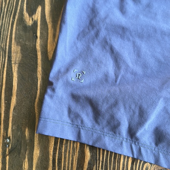 Lululemon Men’s Shorts - Picture 4 of 4